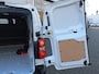 Opel Vivaro-e Electric EV 75 kWh 136pk L3 | Airconditioning | Navigatie via app | Bijrijdersbank | Onboard lader 11Kw - 3 fase | Geïsoleerde comfort scheidingswand | Surround View pakket