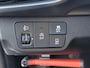 Kia Stonic 1.0 T-GDi MHEV 100pk DynamicPlusLine | Navigatie | Climate Control | Stoel- & Stuurverwarming | Camera Achter | Sensoren Achter |