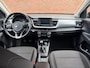 Kia Stonic 1.0 T-GDI 100pk DynamicLine | Navigatie | Licht metalen velgen |