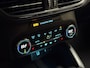 Ford Focus 1.0 EcoBoost ST Line (APPLE CARPLAY, GROOT NAVI, CLIMATE, STUUR/STOELVERWARMING, KEYLESS, SPORTSTOELEN, PARKEERSENSOREN, LM VELGEN, CRUISE, NIEUWSTAAT)