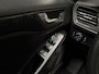 Ford Focus 1.0 EcoBoost ST Line (APPLE CARPLAY, GROOT NAVI, CLIMATE, STUUR/STOELVERWARMING, KEYLESS, SPORTSTOELEN, PARKEERSENSOREN, LM VELGEN, CRUISE, NIEUWSTAAT)