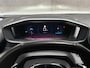 Peugeot 2008 1.2 PureTech Allure Sport 131Pk Automaat (VIRTUAL COCKPIT, APPLE CARPLAY, GROOT NAVI, 360 CAMERA, LEDER, SPORTSTOELEN, GETINT GLAS, LANE ASSIST, NIEUWSTAAT)