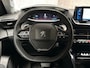 Peugeot 2008 1.2 PureTech Allure Sport 131Pk Automaat (VIRTUAL COCKPIT, APPLE CARPLAY, GROOT NAVI, 360 CAMERA, LEDER, SPORTSTOELEN, GETINT GLAS, LANE ASSIST, NIEUWSTAAT)