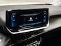 Peugeot 2008 1.2 PureTech Allure Sport 131Pk Automaat (VIRTUAL COCKPIT, APPLE CARPLAY, GROOT NAVI, 360 CAMERA, LEDER, SPORTSTOELEN, GETINT GLAS, LANE ASSIST, NIEUWSTAAT)