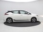 Nissan Leaf Acenta 40 kWh Electric / SoH 84,9% / Stoel en Stuurverwarming / Navigatie / Achteruitrijcamera / Keyless / Dodehoek Detectie / Dealeronderhouden /