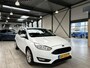 Ford Focus Ecoboost 100pk Lease Edition | 100% onderhouden | Cruise | Parkeersens achter | Airco | Apple carplay Android auto | |