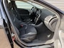 Volvo V40 2.0 T3 Nordic+ / afneembare trekhaak / 17" Velgen / Voorruit verwarming /