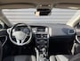 Volvo V40 2.0 T3 Nordic+ / afneembare trekhaak / 17" Velgen / Voorruit verwarming /