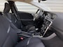 Volvo V40 2.0 T3 Nordic+ / afneembare trekhaak / 17" Velgen / Voorruit verwarming /