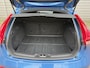 Volvo V40 1.5 T3 Polar+ Sport / Heico filter + uitlaat / R-design styling kit / 18" Velgen /