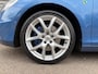Volvo V40 1.5 T3 Polar+ Sport / Heico filter + uitlaat / R-design styling kit / 18" Velgen /