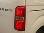 Peugeot Expert 2.0 BlueHDi 180 S&S L2 Camera | Stoelverwarming | Carplay | Ingerichte Laadruimte | Airco | Cruise | 3-Zits | Achteruit rij camera | Airconditioning | Buitenspiegel electr. inklapbaar