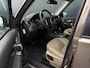 Land Rover Discovery 3.0 SDV6 HSE Grijs Kenteken - Top Onderhouden