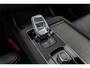 Volvo XC90 2.0 T8 Plug-in Hybrid AWD Ultra Dark | Facelift | Trekhaak | Luchtvering | Bowers & Wilkins Audio | 360 Graden Camera | Nappaleder | Stoelventilatie | Stoelmassage | Head-up Display | Apple Carplay | Android Auto | Panoramadak
