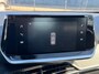 Peugeot 2008 1.2 PureTech Active Pack Trekhaak | Navigatie | Carplay | Cruise | Airco | Parkeersensoren Achter | 16" Lichtmetaal | Airco (handmatig) | Apple Carplay/Android Auto|telefoonintegratie premium | Cruise control