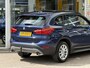 BMW X1 sDrive20i High Executive | NAP | Trekhaak | Cruise adaptief | Stoelverwarming | LED | Achteruitrijcamera | Climate Control | Heads-up display | Elektrisch glazen panorama-dak |