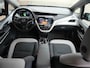 Opel Ampera-e Business 60 kWh | Lage km.stand | Stoel en stuurverwarming | 1ste eigenaar | Trekhaak voor fietsendrager | Xenon | Lichtmetalen velgen | Keyless entry en start | Cruise control | DAB | Climate control