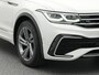 Volkswagen Tiguan R-Line 1.5 TSI 150 PK DSG | LED Matrix IQ | DCC | Panoramadak | Trekhaak | Achteruitrijcamera | Side Assist |