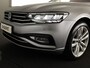 Volkswagen Passat Variant 1.5 TSI Business | Navigatie | Panorama dak | Parkeersensoren | Achteruit Camera | Digitale dashboard |