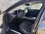 Volvo V60 2.0 B3 Essential Edition | Cruise Control | Navigatie | Apple CarPlay / Android Auto | DAB+ radio | Climate control | LED koplampen |