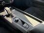 Volvo V60 2.0 B3 Essential Edition | Cruise Control | Navigatie | Apple CarPlay / Android Auto | DAB+ radio | Climate control | LED koplampen |