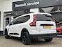 Dacia Jogger 1.6 Hybrid 140 Extreme 7p. | Afneembare Trekhaak | Navigatie | Lage kilometerstand | Eerste eigenaar!! | Dealeronderhouden | Camera achter | Verwarmde voorstoelen | 7-persoons |