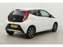Toyota Aygo 1.0 VVT-i x-joy | Apple Carplay / Android Auto | Clima | Camera | 15 inch | Bluetooth | Privacy glas