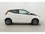 Toyota Aygo 1.0 VVT-i x-joy | Apple Carplay / Android Auto | Clima | Camera | 15 inch | Bluetooth | Privacy glas