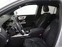 Mercedes-Benz GLA 200 Business Solution AMG Panoramadak / Memory Seats / Nightpakket / Parkeercamera / Sfeerverlichting / Stoelverwarming /