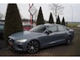 Volvo S60 2.0 B4 Plus Dark Autom Panodak Luxe Leder Sportst Stoel/Stuur A Bankverw Navi Camera Adaptieve Cruise 2xPDC LMV 20 ENZ.