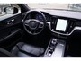 Volvo S60 2.0 B4 Plus Dark Autom Panodak Luxe Leder Sportst Stoel/Stuur A Bankverw Navi Camera Adaptieve Cruise 2xPDC LMV 20 ENZ.