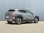 Hyundai Kona 1.6 GDI HEV Premium Sky / € 3000,- Voordeel / Direct Leverbaar / Stoelverkoeling / Stuurverwarming / Stoelverwarming Voor + Achter /