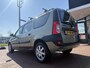 Dacia Logan MCV 1.6-16V Lauréate | €250,- KORTING |