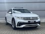 Volkswagen Tiguan 1.5 TSI 150pk DSG R-Line Business+ | Trekhaak | Panoramadak | Camera