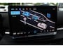 Volkswagen T-Roc 1.5 eTsi R-Line First Edition 150PK / 110kW DSG, Elektrische achterklep met sensorsturing, 20" 'Calgary' LMV, koplampverlichting LED plus, keyless start & entry, parkeerassistent (Park Assist) incl. parkeersensoren voor en achter (pdc), achteruitrijcamera (rear view), elektrisch verstel-, verwarm- en inklapbare buitenspiegels, verwarmbare voorstoelen, draadloos Apple Carplay & Android Auto, dodehoekdetectie (Side Assist), grootlichtassistent (Light Assist) etc.