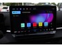 Volkswagen T-Roc 1.5 eTsi R-Line First Edition 150PK / 110kW DSG, Elektrische achterklep met sensorsturing, 20" 'Calgary' LMV, koplampverlichting LED plus, keyless start & entry, parkeerassistent (Park Assist) incl. parkeersensoren voor en achter (pdc), achteruitrijcamera (rear view), elektrisch verstel-, verwarm- en inklapbare buitenspiegels, verwarmbare voorstoelen, draadloos Apple Carplay & Android Auto, dodehoekdetectie (Side Assist), grootlichtassistent (Light Assist) etc.