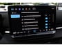 Volkswagen T-Roc 1.5 eTsi R-Line First Edition 150PK / 110kW DSG, Elektrische achterklep met sensorsturing, 20" 'Calgary' LMV, koplampverlichting LED plus, keyless start & entry, parkeerassistent (Park Assist) incl. parkeersensoren voor en achter (pdc), achteruitrijcamera (rear view), elektrisch verstel-, verwarm- en inklapbare buitenspiegels, verwarmbare voorstoelen, draadloos Apple Carplay & Android Auto, dodehoekdetectie (Side Assist), grootlichtassistent (Light Assist) etc.