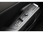Volkswagen T-Roc 1.5 eTsi R-Line First Edition 150PK / 110kW DSG, Elektrische achterklep met sensorsturing, 20" 'Calgary' LMV, koplampverlichting LED plus, keyless start & entry, parkeerassistent (Park Assist) incl. parkeersensoren voor en achter (pdc), achteruitrijcamera (rear view), elektrisch verstel-, verwarm- en inklapbare buitenspiegels, verwarmbare voorstoelen, draadloos Apple Carplay & Android Auto, dodehoekdetectie (Side Assist), grootlichtassistent (Light Assist) etc.