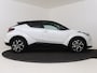 Toyota C-HR / C-HR+ 1.8 Hybrid Bi-Tone Plus Trekhaak afneembaar | VOL LEDER | Dodehoekdetectie | JBL | Stoel/Stuurverwarming |