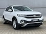 Volkswagen T-Cross 1.0 TSI 95pk Life | Trekhaak | Navigatie | Camera