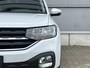 Volkswagen T-Cross 1.0 TSI 95pk Life | Trekhaak | Navigatie | Camera