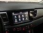 Kia Niro Hybrid 1.6 GDi ExecutiveLine Automaat (APPLE CARPLAY, NAVIGATIE, STUUR/STOELVERWARMING, LEDER, CAMERA, SPORTSTOELEN, GETINT GLAS, KEYLESS, NIEUWSTAAT)