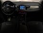 Kia Niro Hybrid 1.6 GDi ExecutiveLine Automaat (APPLE CARPLAY, NAVIGATIE, STUUR/STOELVERWARMING, LEDER, CAMERA, SPORTSTOELEN, GETINT GLAS, KEYLESS, NIEUWSTAAT)