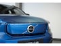 Volvo XC40 Recharge P8 AWD R-Design | Stoelverwarming | Adaptive Cruise Control | BLIS | Parkeersensoren voor + achter | Parkeercamera | Warmtepomp |  Google infotainment | AppleCarplay/AndroidAuto