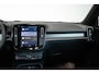 Volvo XC40 Recharge P8 AWD R-Design | Stoelverwarming | Adaptive Cruise Control | BLIS | Parkeersensoren voor + achter | Parkeercamera | Warmtepomp |  Google infotainment | AppleCarplay/AndroidAuto
