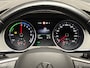 Volkswagen Passat Variant 1.4 TSI PHEV GTE 218Pk Automaat (APPLE CARPLAY, GROOT NAVI, CLIMATE, CAMERA, KEYLESS, SPORTSTOELEN, GETINT GLAS, ELEK ACHTERKLEP, PARKEERSENSOREN, NIEUWSTAAT)
