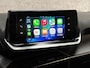 Peugeot 208 1.2 PureTech Sport (APPLE CARPLAY, NAVIGATIE, CRUISE, SPORTSTOELEN, LANE ASSIST, BLUETOOTH, NIEUWSTAAT)