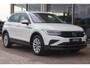 Volkswagen Tiguan 1.5 TSI 130pk Life Business | Trekhaak | Navigatie | Camera | Elektrische Achterklep | Adaptive Cruise