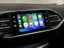 Peugeot 308 SW 1.2 PureTech Allure Automaat (APPLE CARPLAY, GROOT NAVI, PARKEERSENSOREN, STOELVERWARMING, SPORTSTOELEN, GETINT GLAS, CRUISE, NIEUWSTAAT)