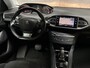 Peugeot 308 SW 1.2 PureTech Allure Automaat (APPLE CARPLAY, GROOT NAVI, PARKEERSENSOREN, STOELVERWARMING, SPORTSTOELEN, GETINT GLAS, CRUISE, NIEUWSTAAT)